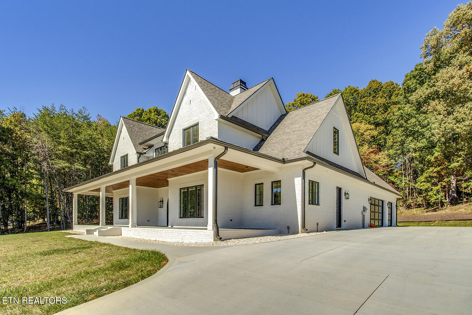 27022 Hines Valley Road Loudon, TN 37774 - Photo 3 of 60 03_HinesValleyRoad_27022_FrontRight