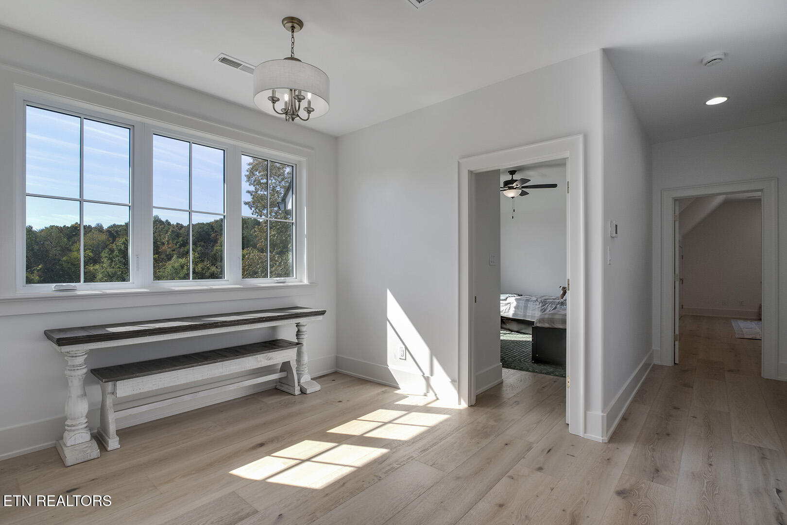 27022 Hines Valley Road Loudon, TN 37774 - Photo 41 of 60 41_HinesValleyRoad_27022_UpperSitting01