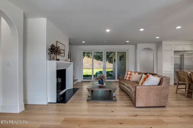 $1,490,000 | 27022 Hines Valley Road, Loudon, TN 37774