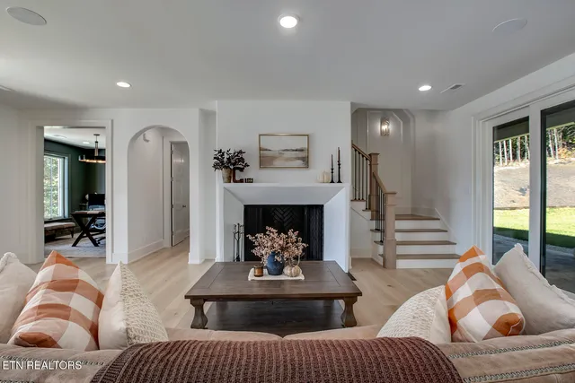 $1,490,000 | 27022 Hines Valley Road, Loudon, TN 37774