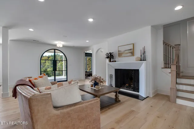 $1,490,000 | 27022 Hines Valley Road, Loudon, TN 37774