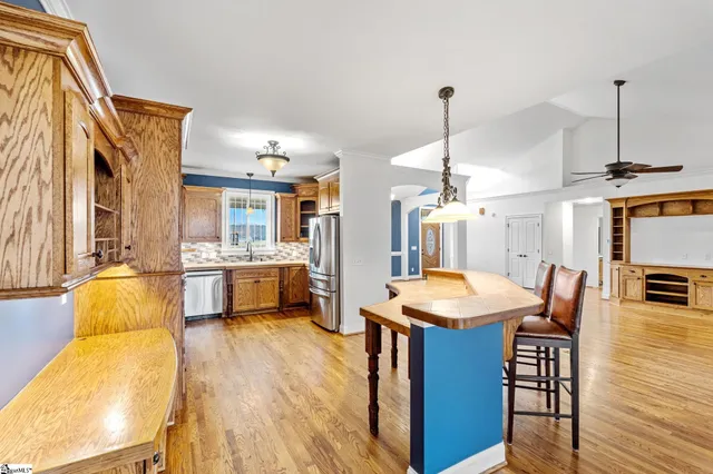 $789,000 | 144 Century Court, Gray Court, SC 29645