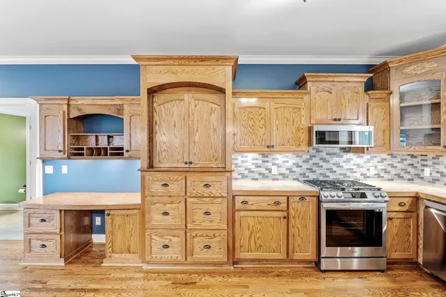 $789,000 | 144 Century Court, Gray Court, SC 29645