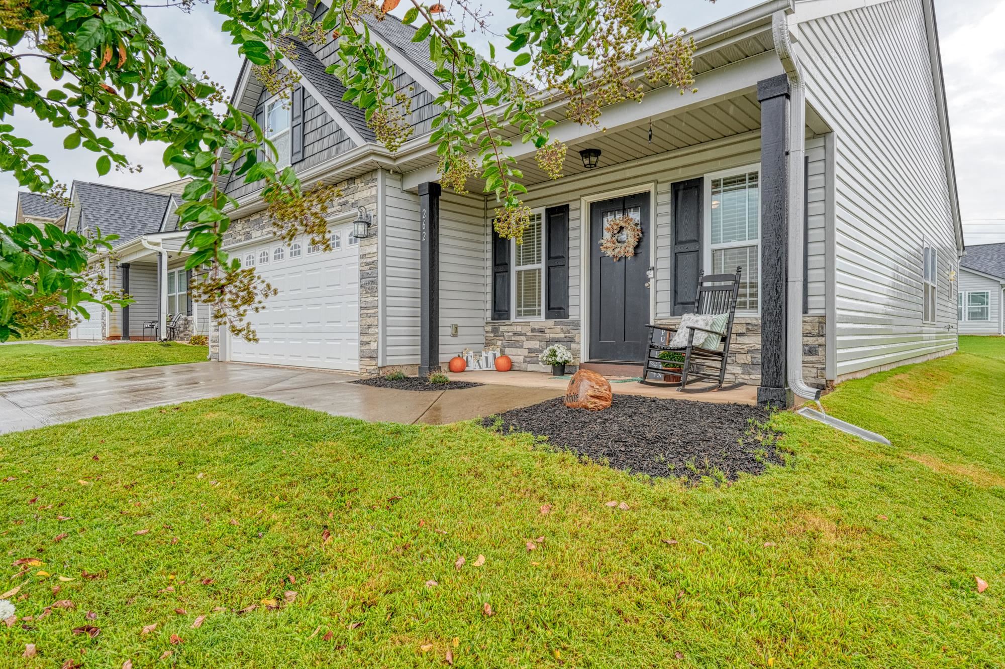 262 Highland Springs Loop Inman, SC 29349 - Photo 2 of 37