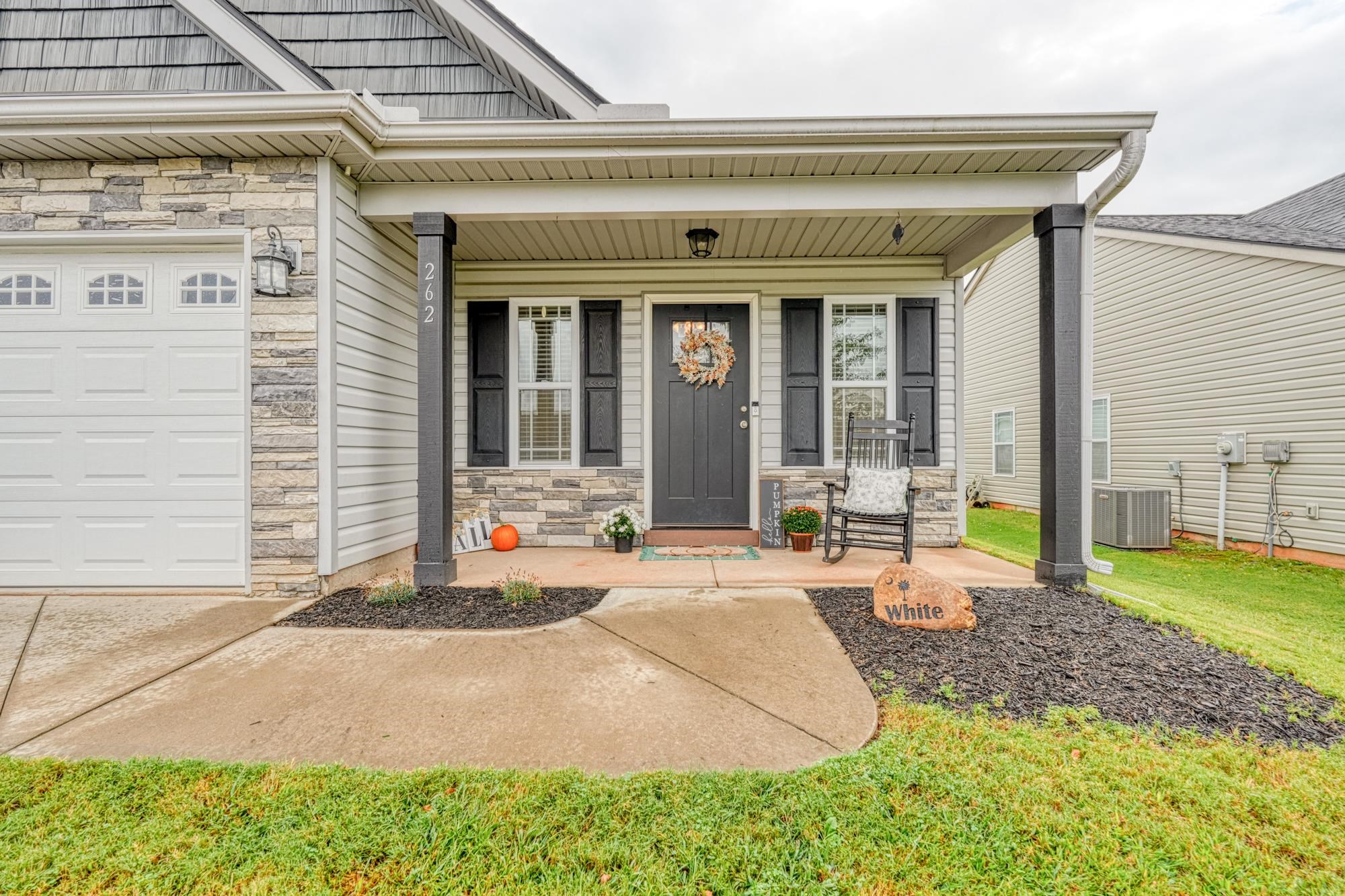 262 Highland Springs Loop Inman, SC 29349 - Photo 3 of 37