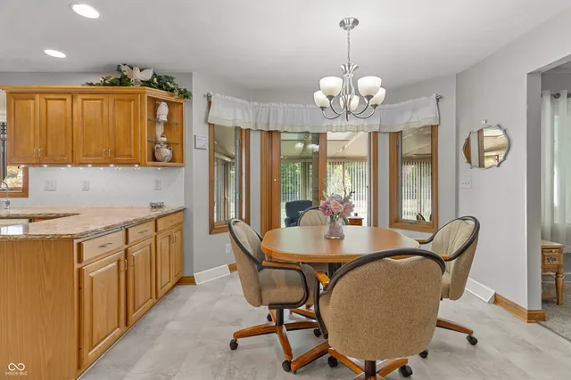 $469,900 | 6611 South 500 East, Gas City, IN 46933