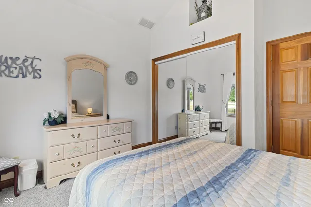 $469,900 | 6611 South 500 East, Gas City, IN 46933