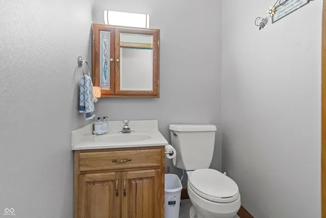 $469,900 | 6611 South 500 East, Gas City, IN 46933