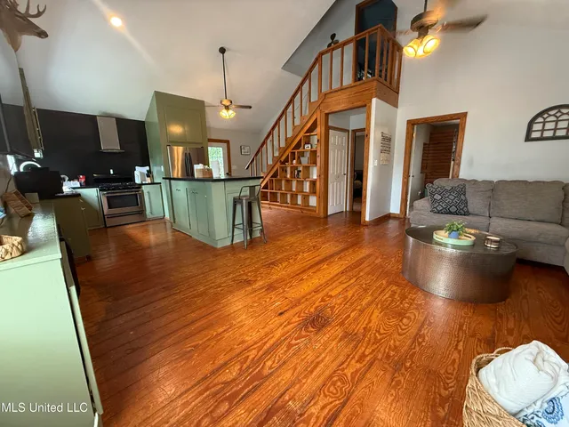 $169,900 | 98 Ashley Street, Vicksburg, MS 39183