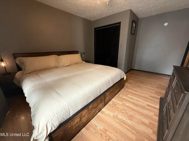 $169,900 | 98 Ashley Street, Vicksburg, MS 39183