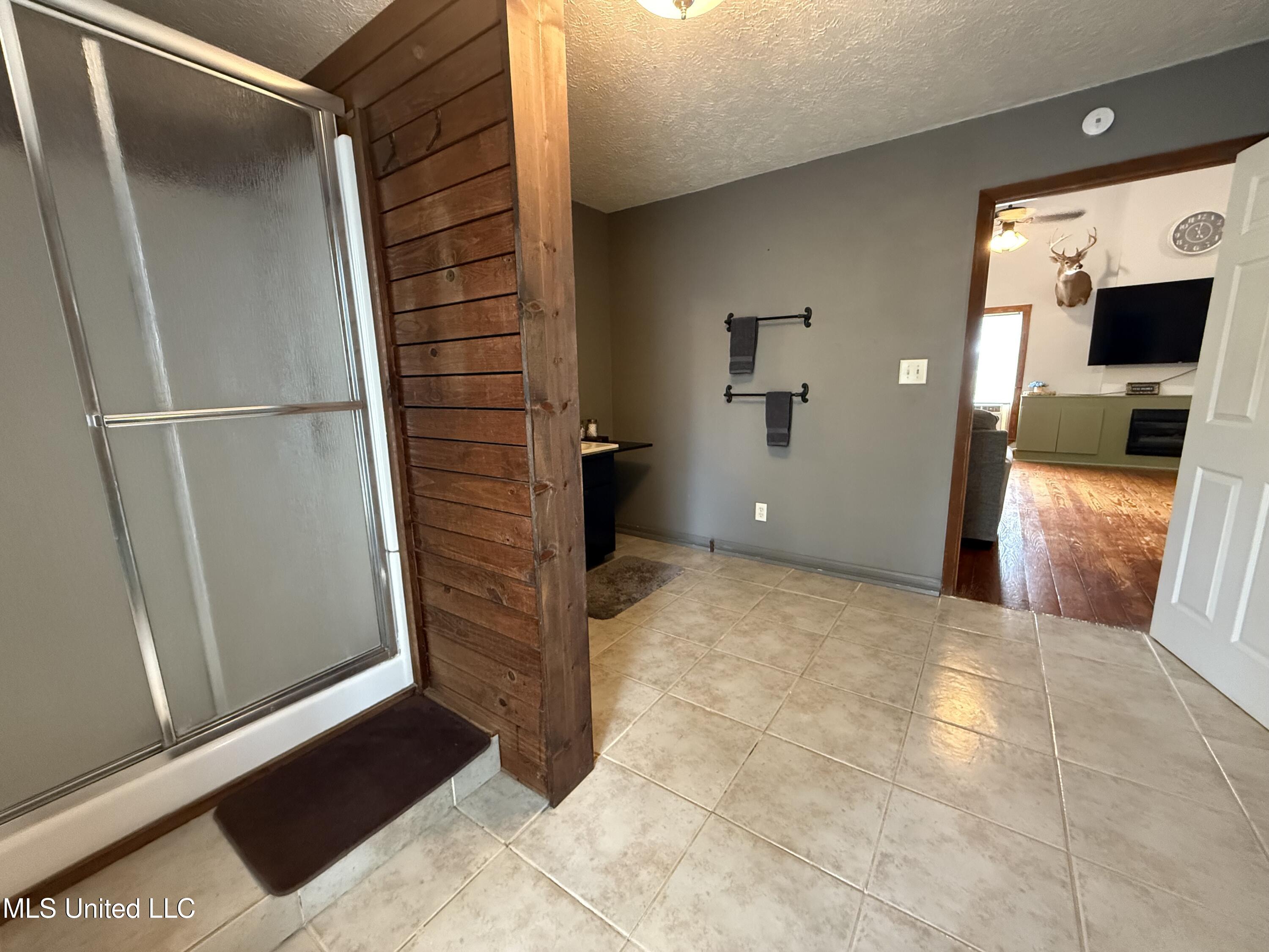 98 Ashley Street Vicksburg, MS 39183 - Photo 10 of 14 IMG_2743