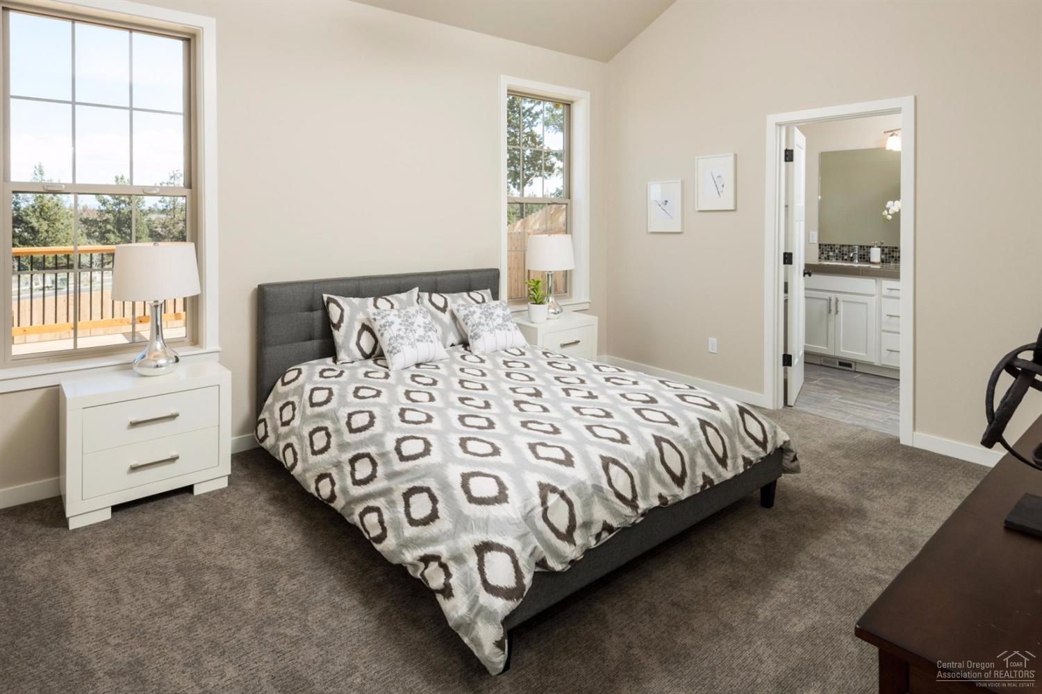 63190 Iner Loop Bend, OR 97701 - Photo 5 of 12 Additional Photo