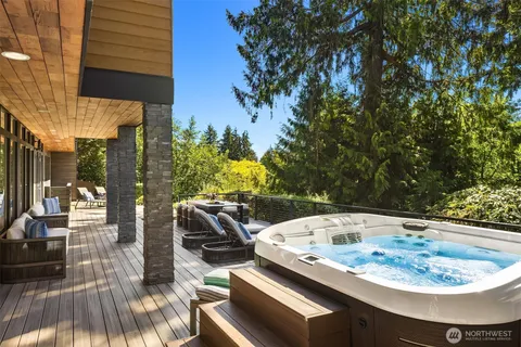 $2,588,000 | 899 Northwest Elford Drive, Seattle, WA 98177