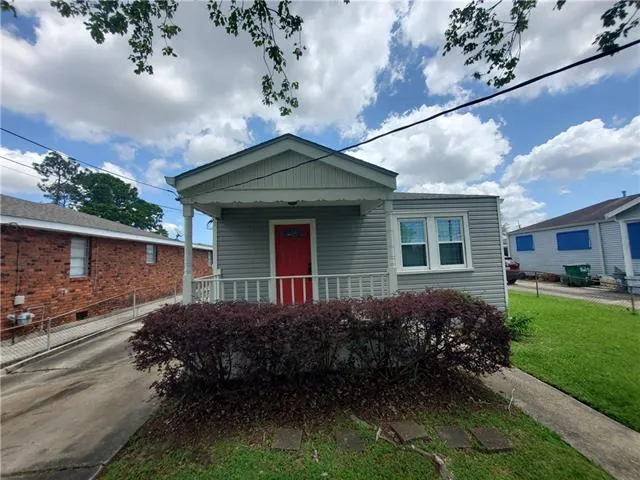 $1,600 | 827 Chipley Street, Westwego, LA 70094