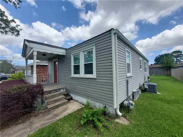 $1,600 | 827 Chipley Street, Westwego, LA 70094