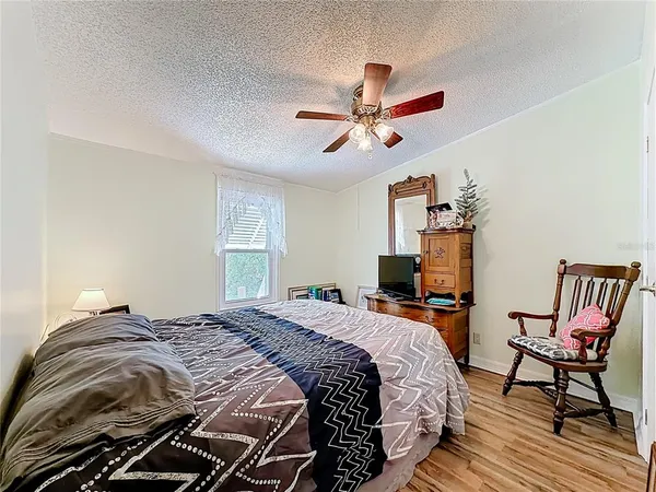 $265,000 | 2523 Karen Drive, Mount Dora, FL 32757