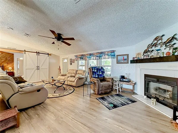 $265,000 | 2523 Karen Drive, Mount Dora, FL 32757