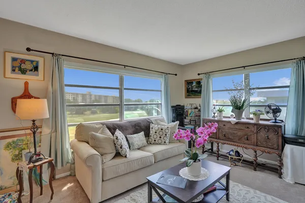 $337,900 | 2850 North Palm Aire Drive, Unit 401, Pompano Beach, FL 33069