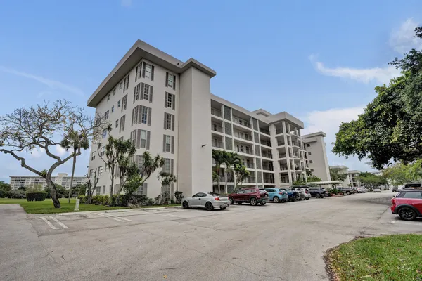$337,900 | 2850 North Palm Aire Drive, Unit 401, Pompano Beach, FL 33069