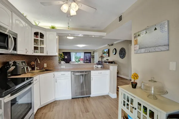 $337,900 | 2850 North Palm Aire Drive, Unit 401, Pompano Beach, FL 33069