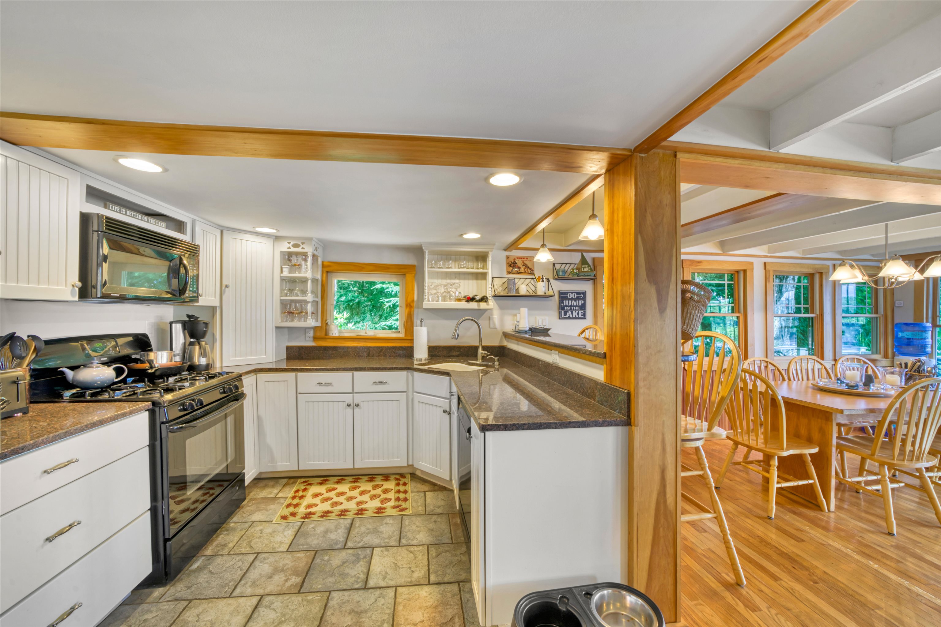 18 Edgemont Landing Newbury, NH 03255 - Photo 5 of 37