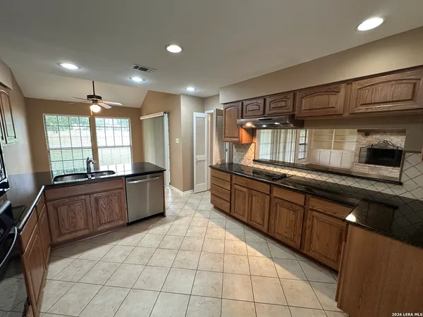 $2,450 | 29769 Grand Turf, Fair Oaks Ranch, TX 78015