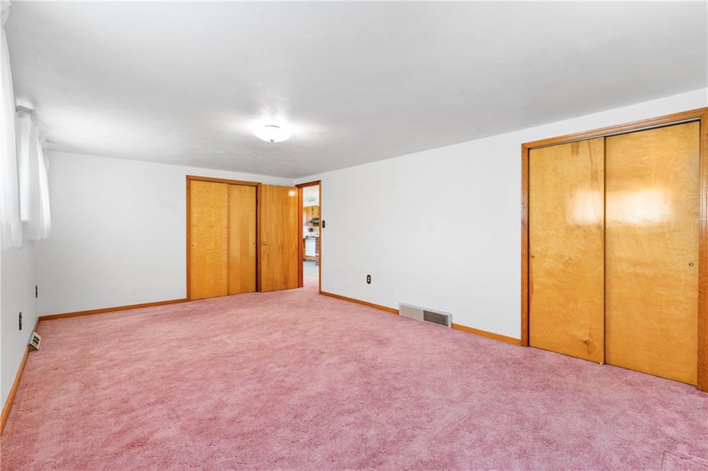 1046 Sun Valley Road Irwin, PA 15642 - Photo 11 of 26 Gallery Image 11