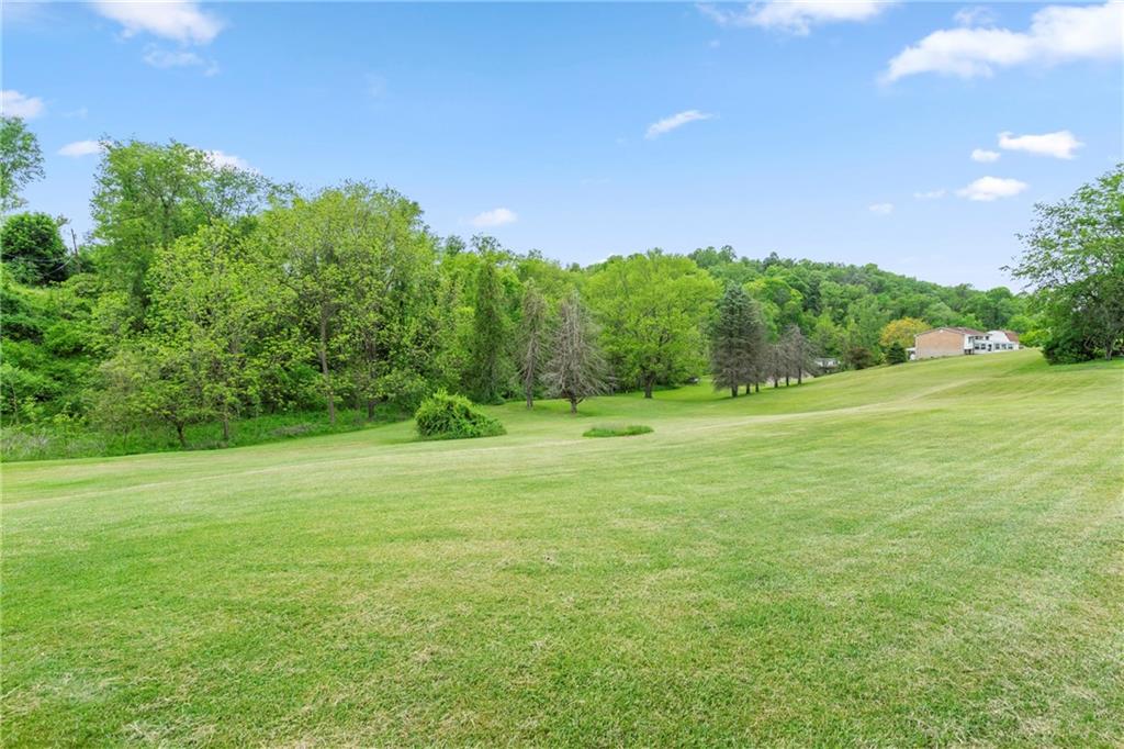 1046 Sun Valley Road Irwin, PA 15642 - Photo 22 of 26 Gallery Image 22