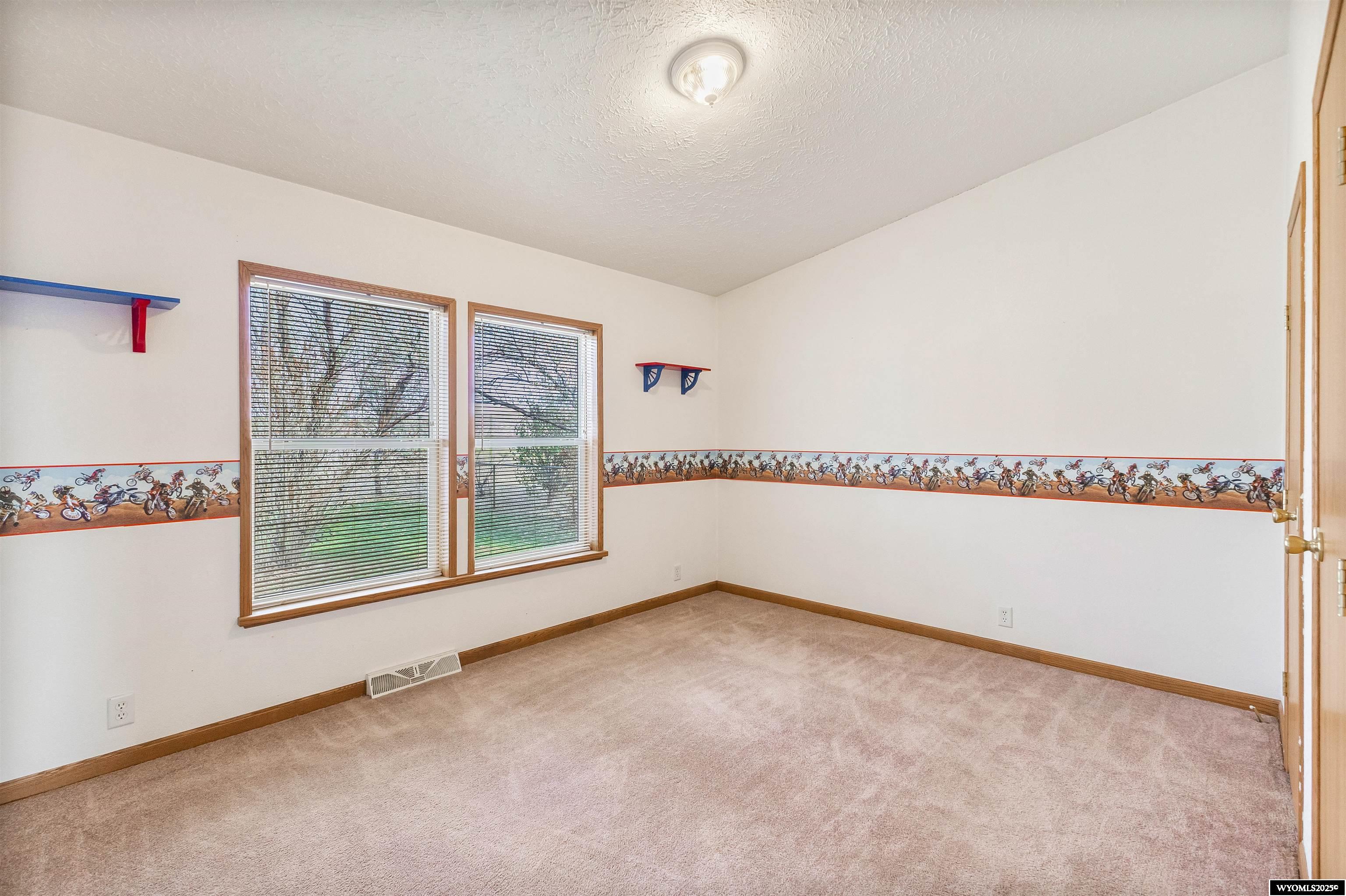 237 Winton Road Rock Springs, WY 82901 - Photo 13 of 50