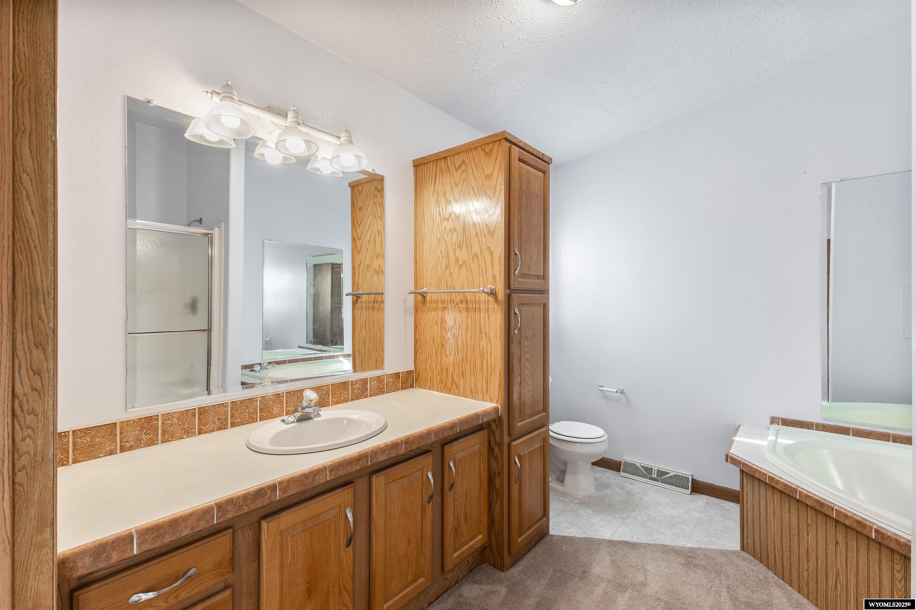 237 Winton Road Rock Springs, WY 82901 - Photo 7 of 50