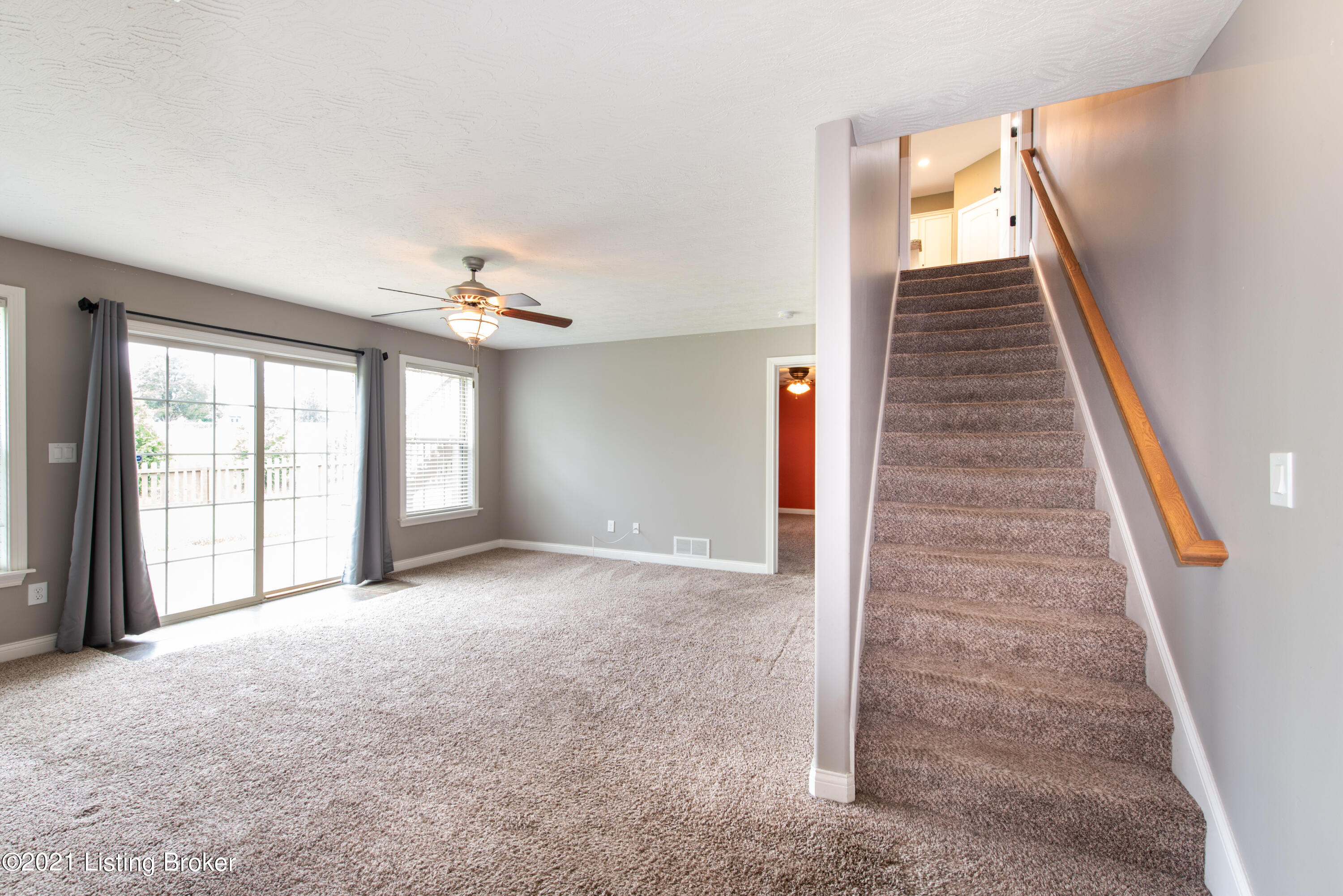 10105 Reeseman Drive Louisville, KY 40291 - Photo 37 of 52 4006a