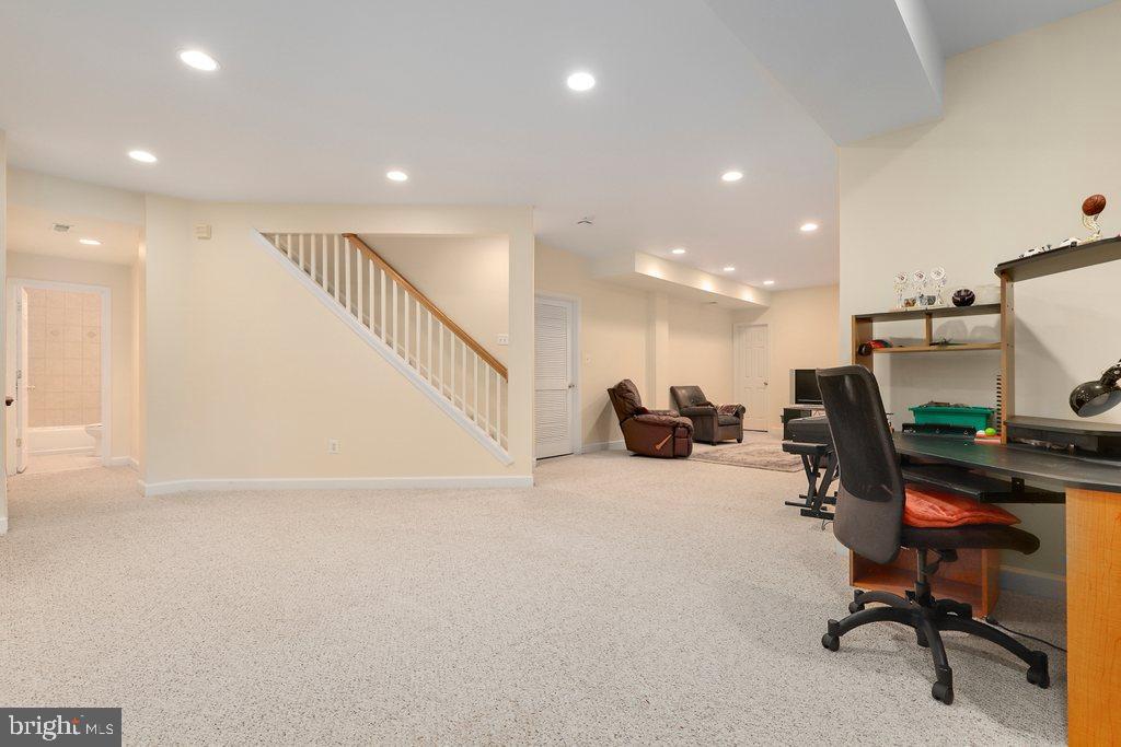 10924 Bells Ridge Drive Potomac, MD 20854 - Photo 48 of 56 Gallery Image 48