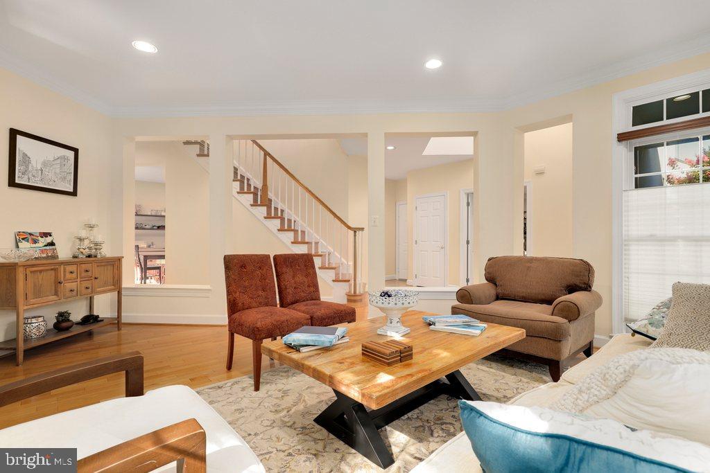 10924 Bells Ridge Drive Potomac, MD 20854 - Photo 8 of 56 Gallery Image 8