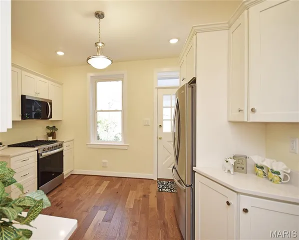 $399,000 | 4271 Russell Boulevard, St. Louis, MO 63110