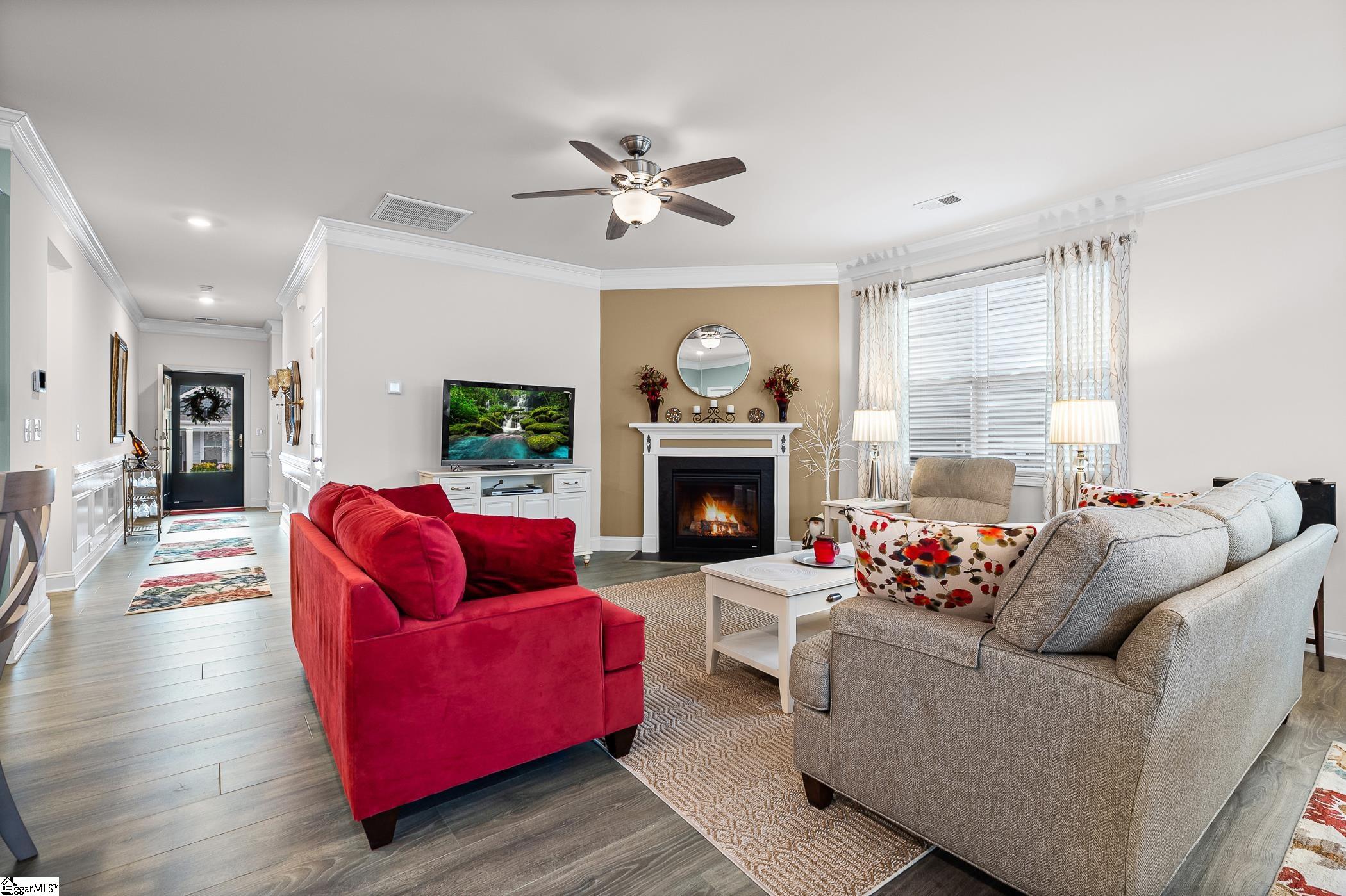 607 Raleighwood Lane Simpsonville, SC 29681 - Photo 5 of 40