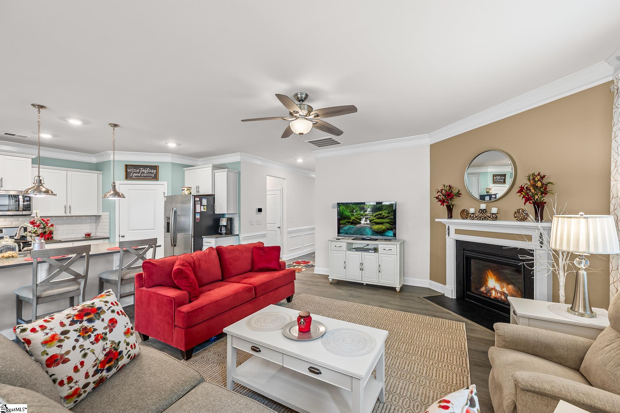 607 Raleighwood Lane Simpsonville, SC 29681 - Photo 7 of 40