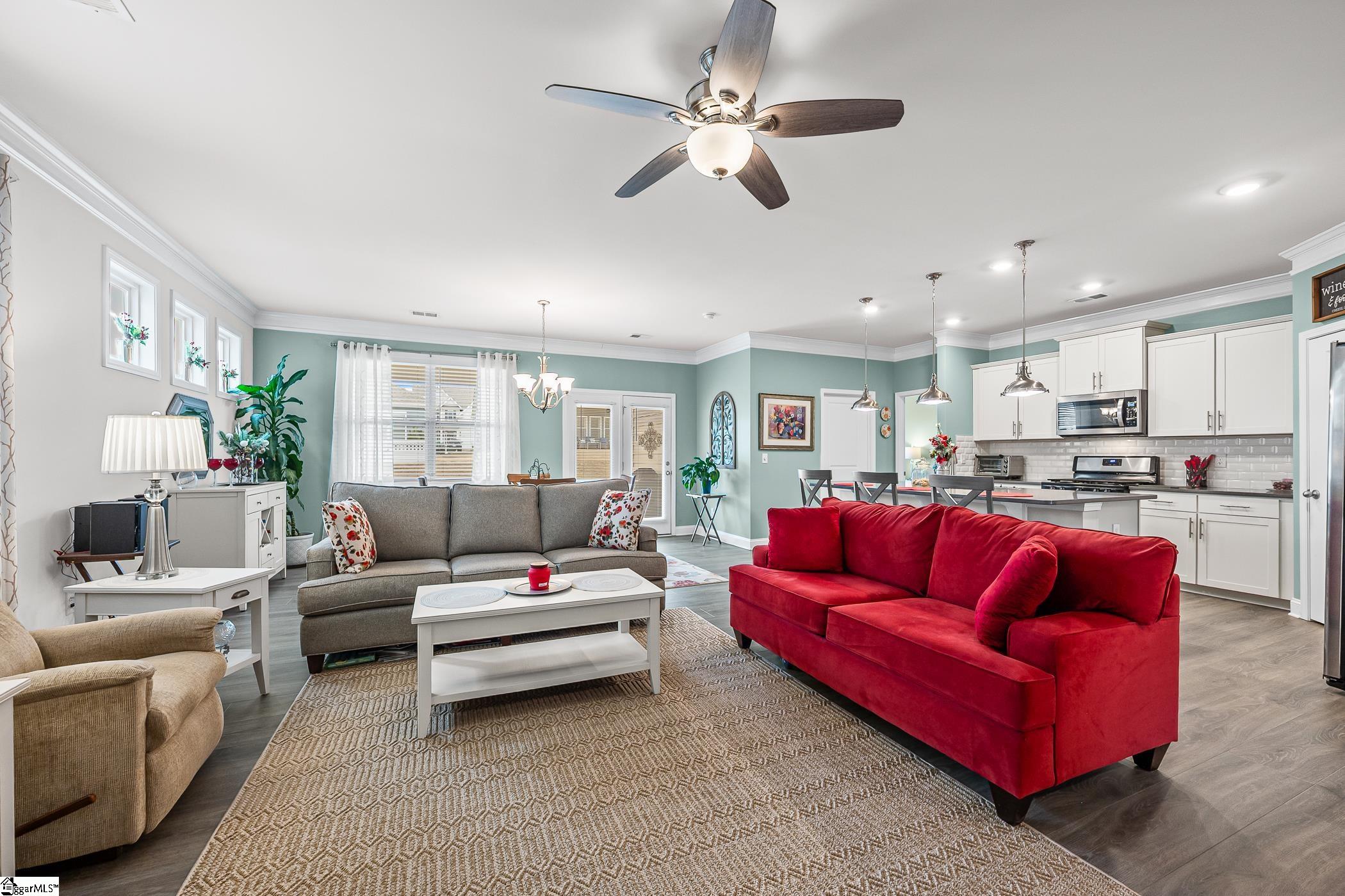 607 Raleighwood Lane Simpsonville, SC 29681 - Photo 8 of 40