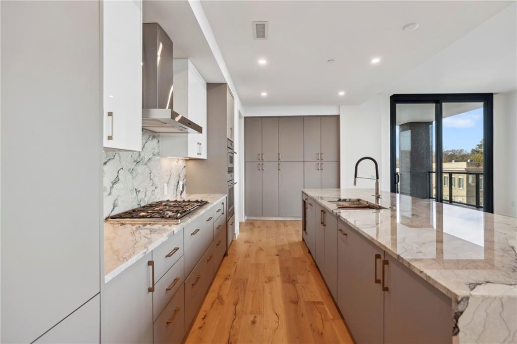 2425 Peachtree Road, Unit 501 Atlanta, GA 30305 - Photo 14 of 39 Gallery Image 14
