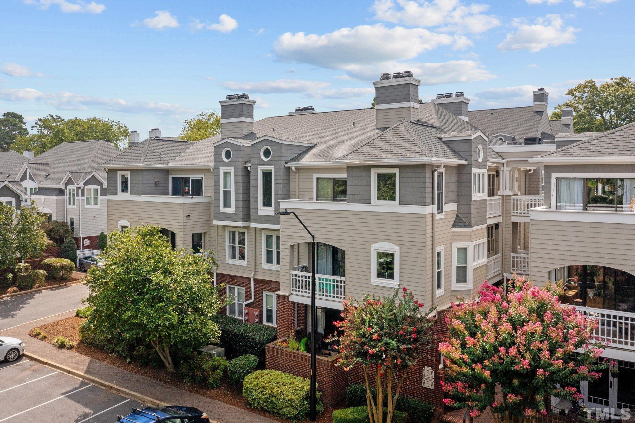 1021 Brighthurst Drive, Unit 308 Raleigh, NC 27605 - Photo 2 of 46 Photo #27