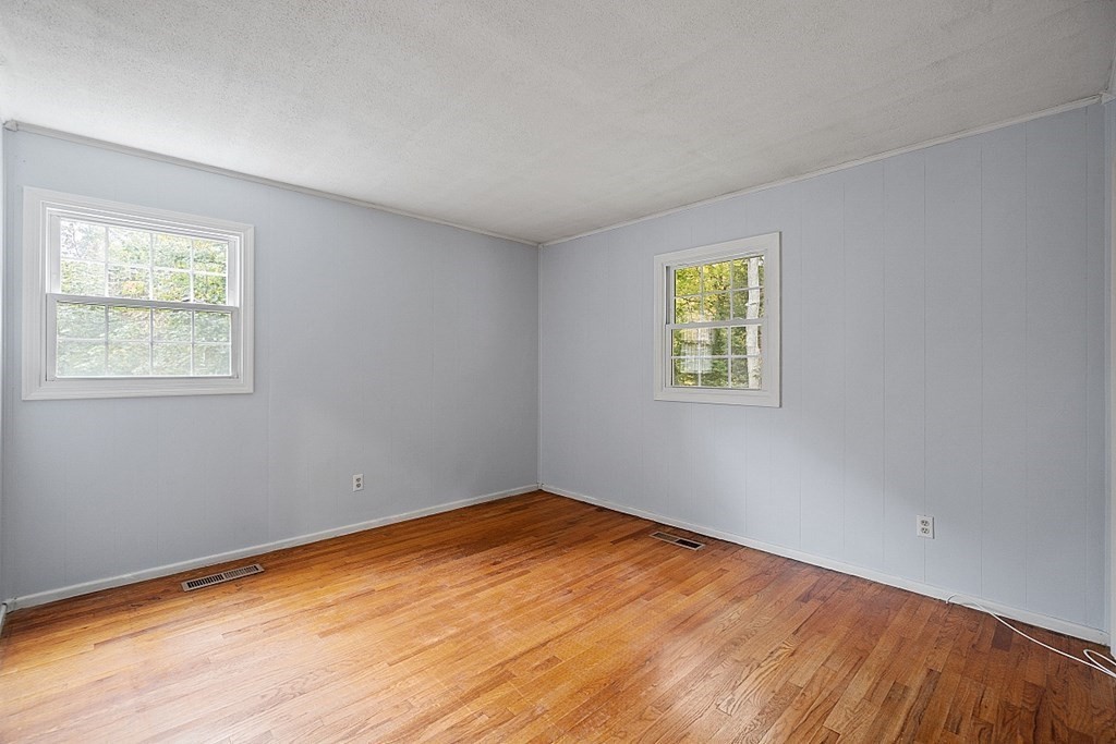 34 Bean Road Sterling, MA 01564 - Photo 16 of 28 Gallery Image 16