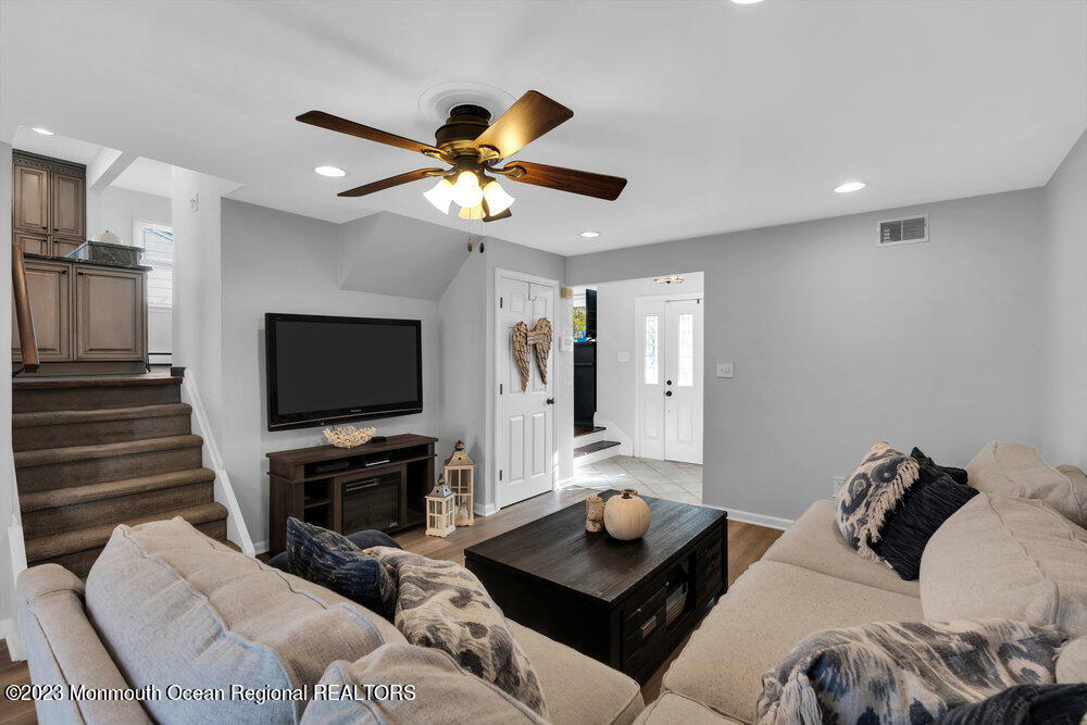 17 Eisele Avenue Asbury Park, NJ 07712 - Photo 17 of 52 019_dsc08343