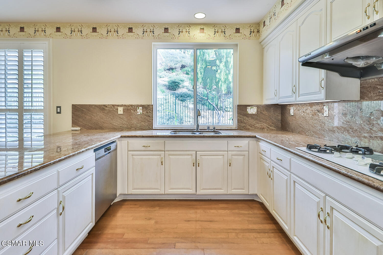 2875 Limestone Drive Thousand Oaks, CA 91362 - Photo 13 of 41 fKitchen3