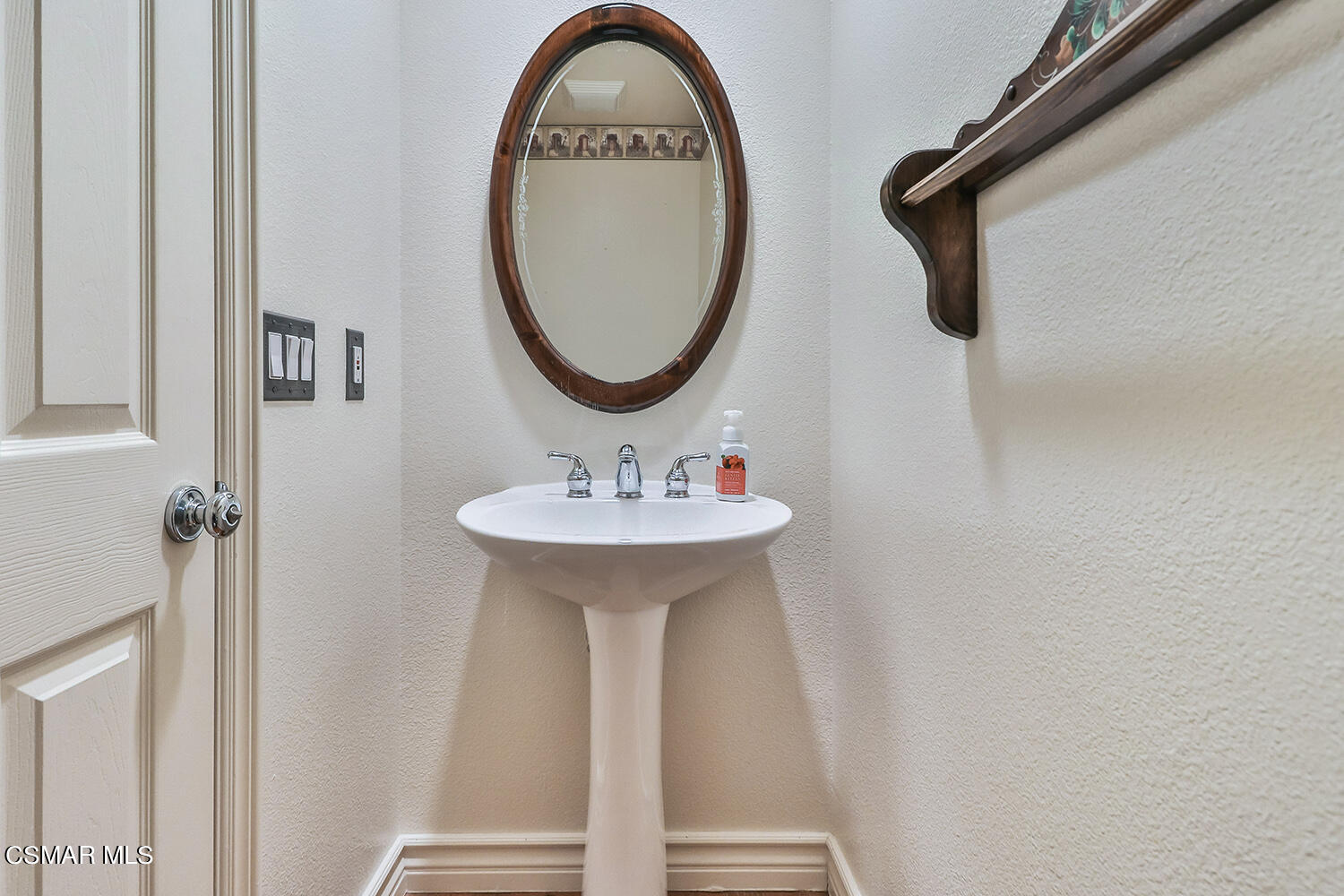 2875 Limestone Drive Thousand Oaks, CA 91362 - Photo 18 of 41 dPowder2