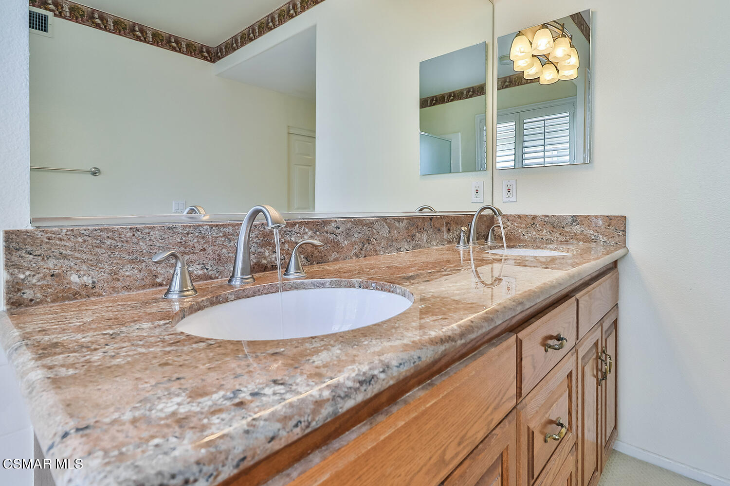 2875 Limestone Drive Thousand Oaks, CA 91362 - Photo 30 of 41 kMain Bedroom Suite8