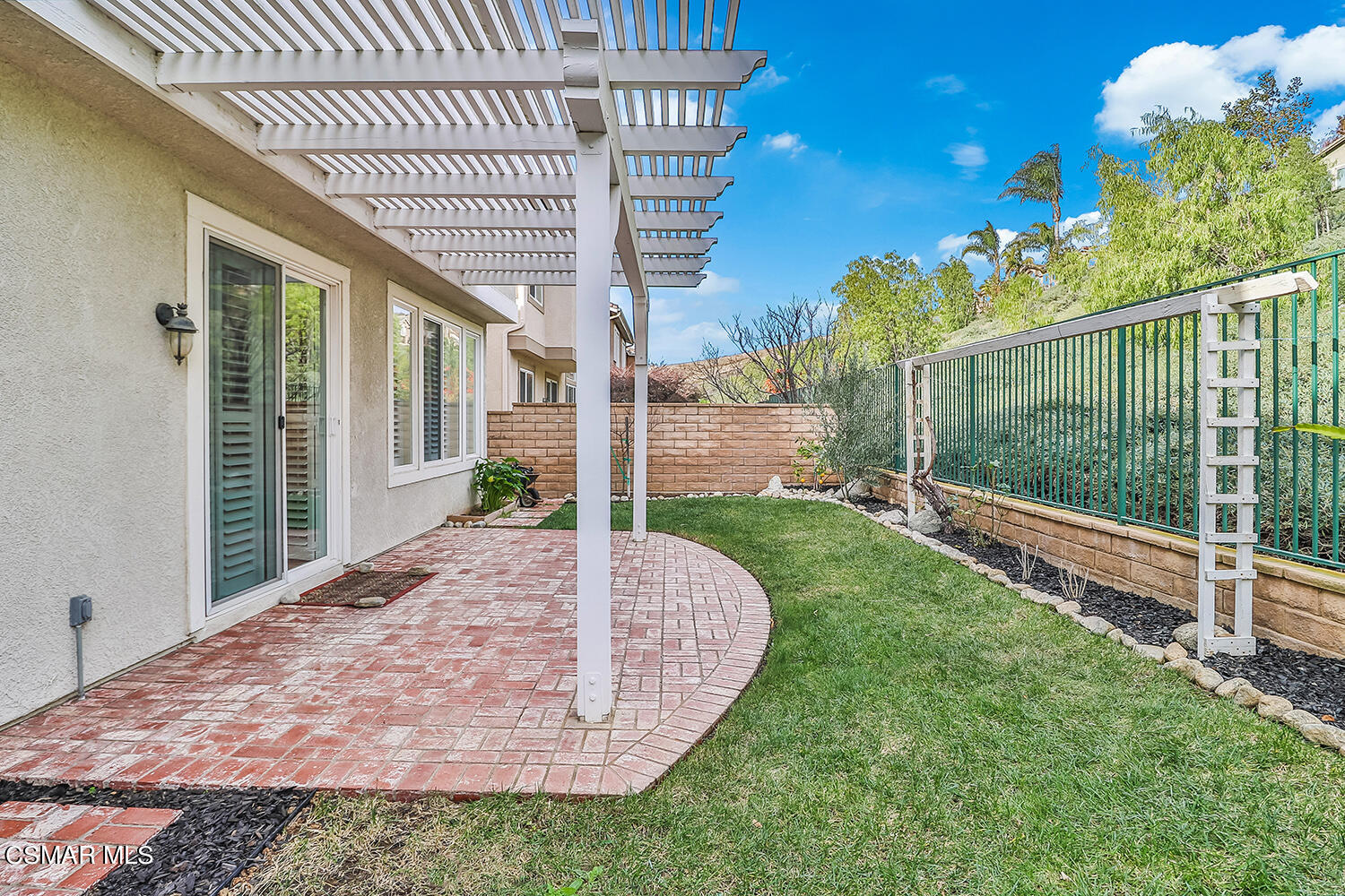 2875 Limestone Drive Thousand Oaks, CA 91362 - Photo 37 of 41 lBackyard2