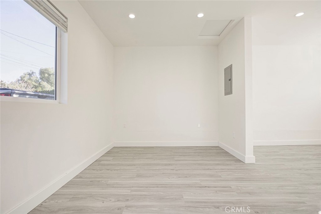 7846 Kyle Street Sunland, CA 91040 - Photo 9 of 12 a view of room with wooden floor