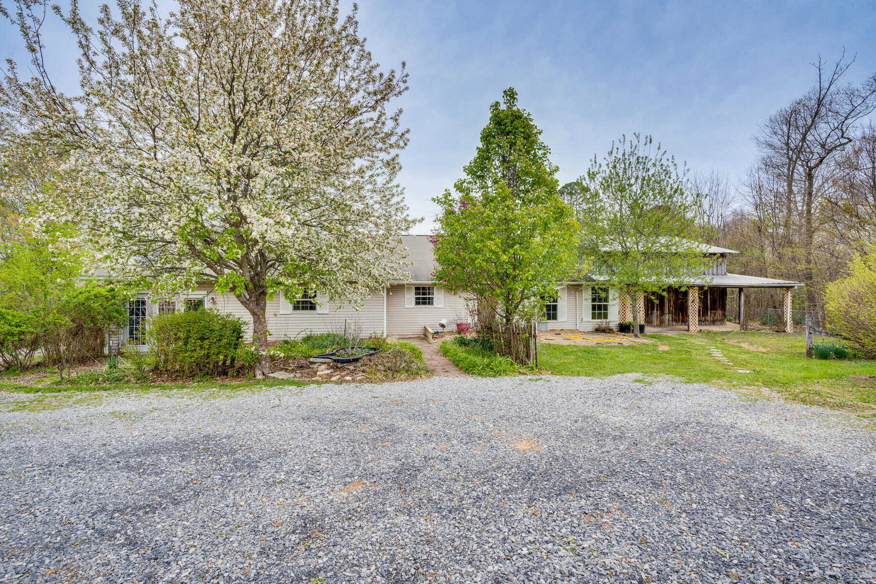553 Providence Road Limestone, TN 37681 - Photo 45 of 58 045