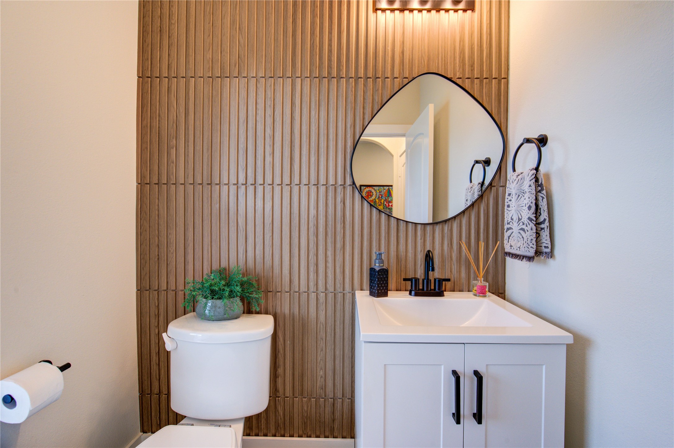 2003 Beach Bluff Road Rosenberg, TX 77469 - Photo 9 of 50 a bathroom with a sink and a mirror