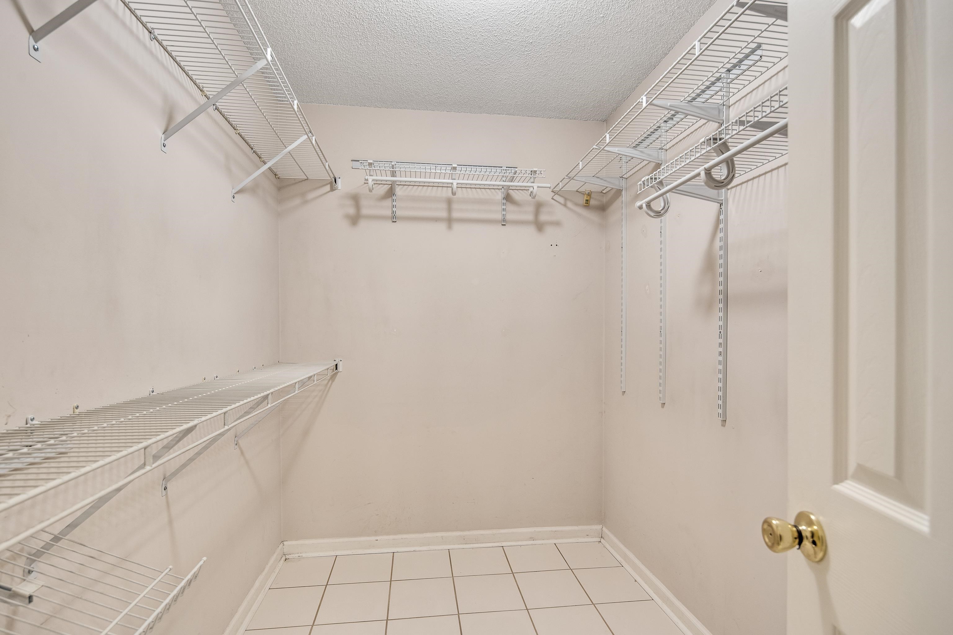 1524 Dexter Run Circle East Memphis, TN 38016 - Photo 23 of 35 View of spacious walk-in closet off the bathroom.