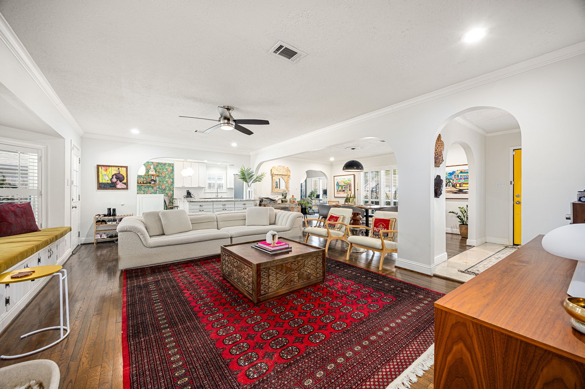 4819 Chantilly Lane Houston, TX 77092 - Photo 11 of 38